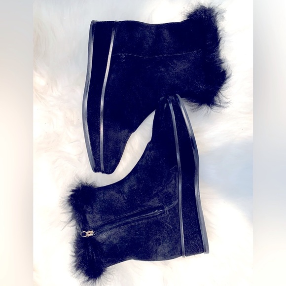 TORY BURCH BOOT GORGEOUS SUEDE,FUR & SHERLING STYLE WEDGE HEEL NWOT SIDE ZIPPER - Picture 2 of 6